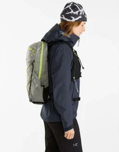 Arcteryx Beta AR jacket womens