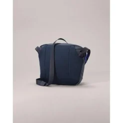 Arcteryx Mantis 2 waist