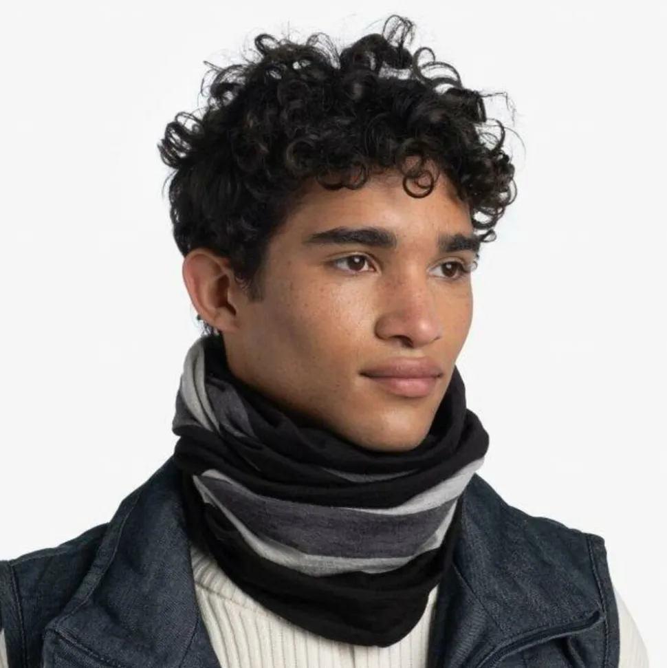 Buff Merino Move Graphite - Nekwarmer