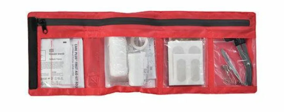 Care Plus First Aid Roll Out Light & Dry Small EHBO Reissetje