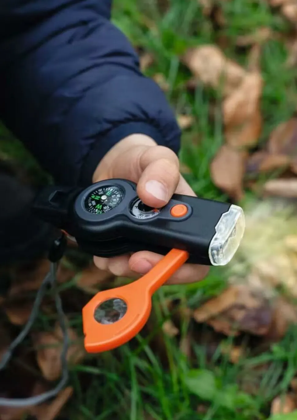 expeditie natuur Survival tool 6 in 1