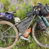 Revelate Designs Polecate - Anything Cage Packsack - voorvorktas
