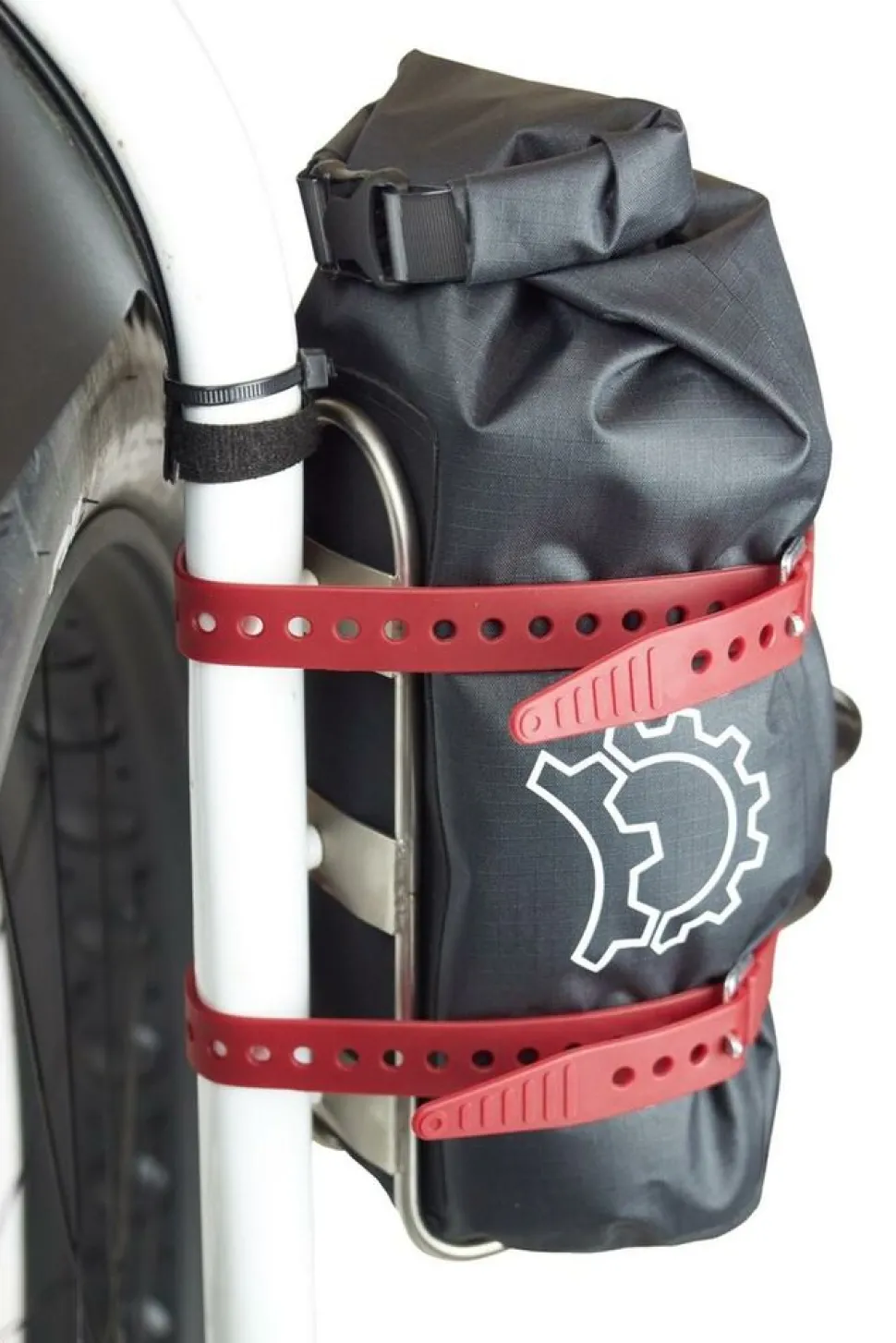 Revelate Designs Polecate - Anything Cage Packsack - voorvorktas
