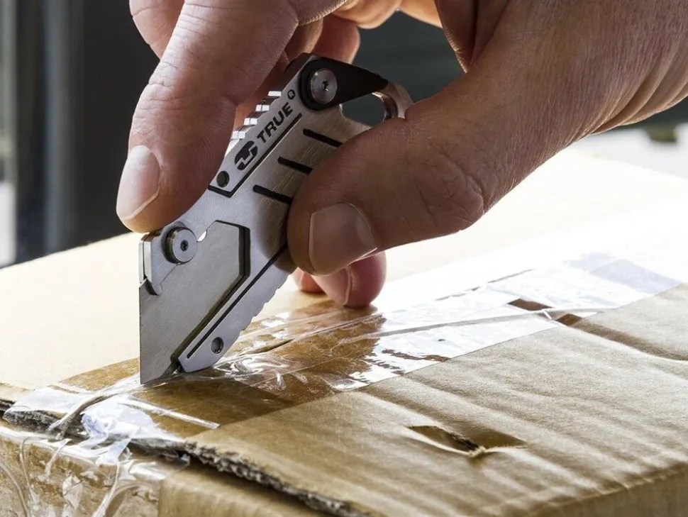 True Utility True Utility Box Cutter Clam